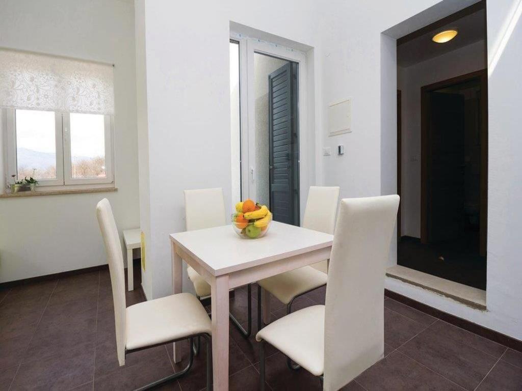 Apartments Grzic Porozina ภายนอก รูปภาพ