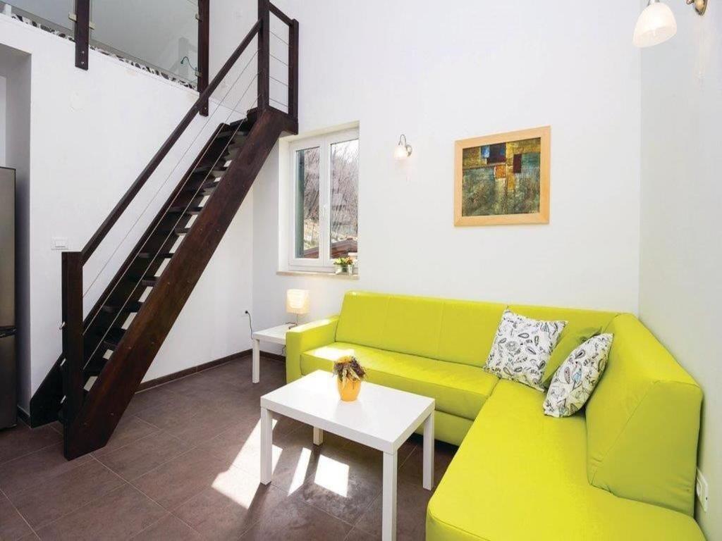 Apartments Grzic Porozina ภายนอก รูปภาพ