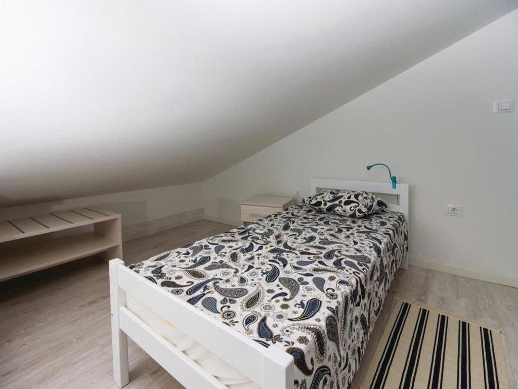 Apartments Grzic Porozina ภายนอก รูปภาพ