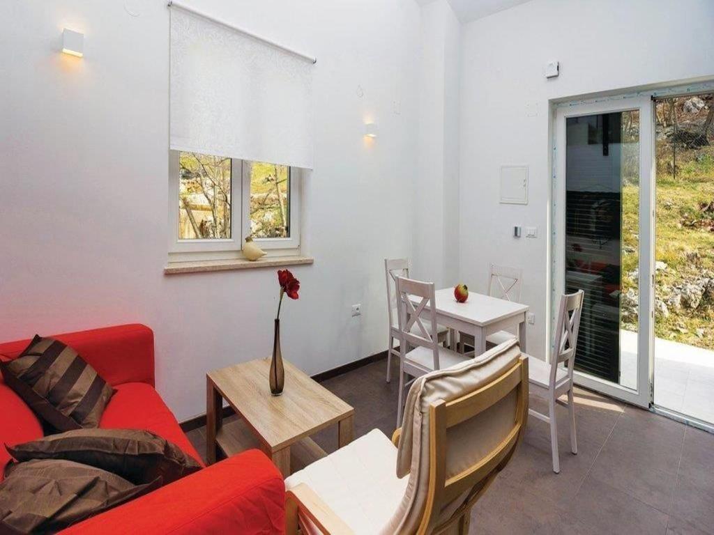 Apartments Grzic Porozina ภายนอก รูปภาพ